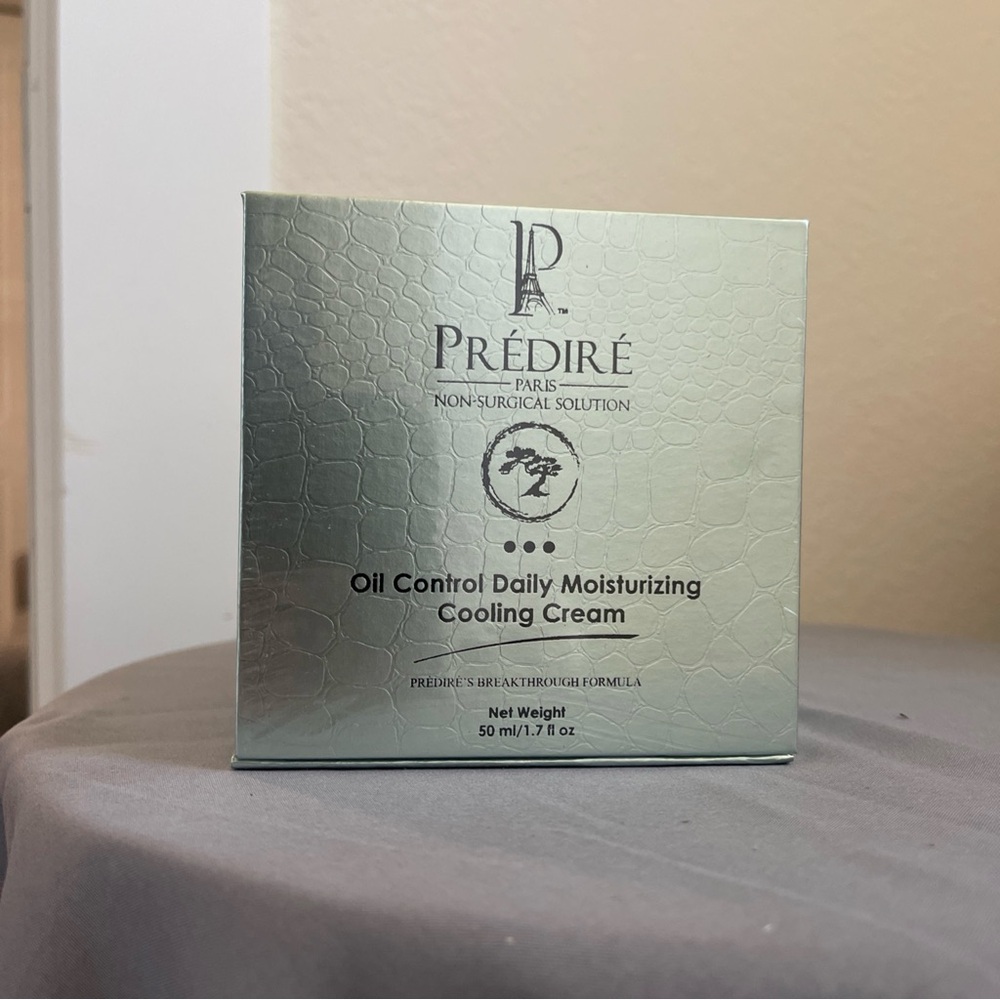 Oil Control Daily Moisturizing Cooling Cream - Silver